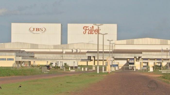 JBS investe R$ 70 milhões e inicia operação de novo frigorífico em Brasnorte 