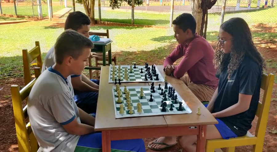 Escola Tiradentes realiza Campeonato de Xadrez em Aripuanã 