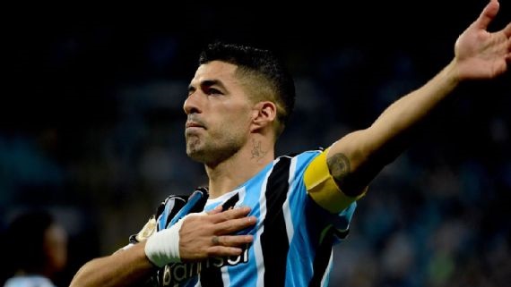 Suárez tem despedida emocionante no Grêmio, exalta Brasileirão e surpreende com lembrança que levará do Brasil 