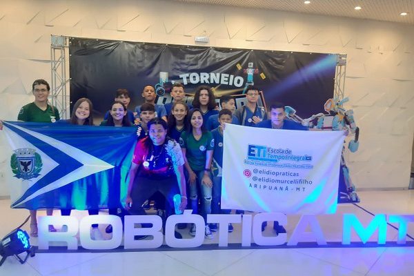 Estudantes da Escola Elídio de Aripuanã participam de torneio estadual de robótica em Cuiabá  