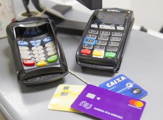 Lei proíbe pagamento por aproximação "automática" em MT 
