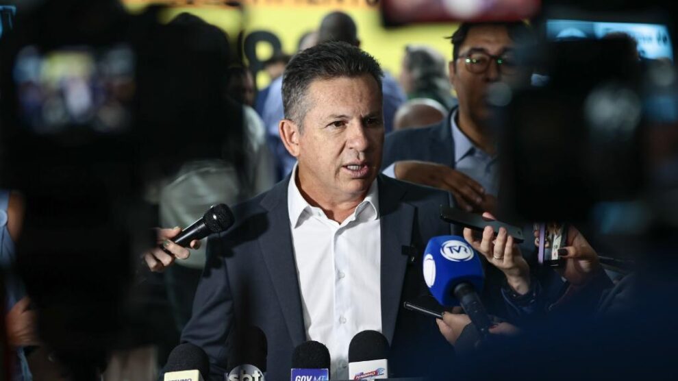 Governador promete anunciar "novidade" para pessoas que vão tirar 1ª habilitação em MT