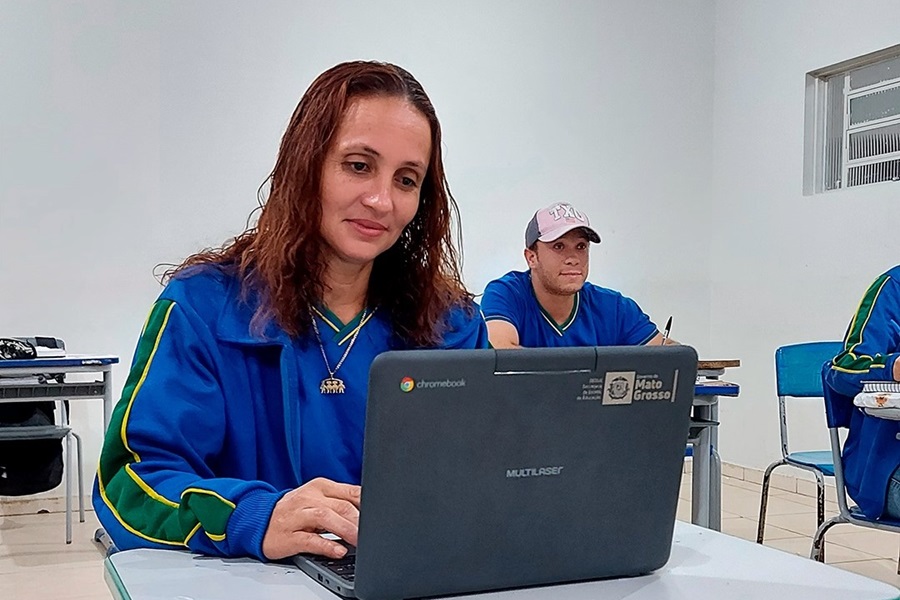 Aos 40 anos, estudante de escola no campo em Aripuanã vai para a Inglaterra: "Agradeço ao Governo por essa chance de ouro" 