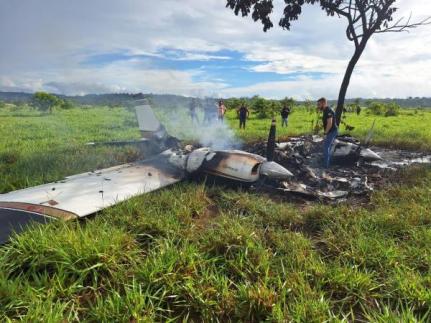 Piloto e passageiro de avião interceptado pela FAB são presos ao sequestrar ambulância 