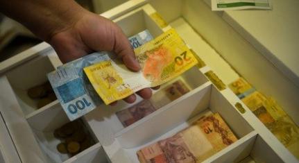 Caixa libera abono do PIS/Pasep para nascidos em março e abril 