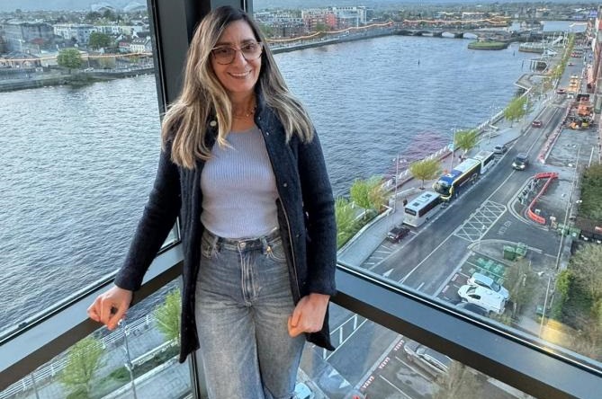 Cuiabana é liberada após ficar 7 dias retida pela imigração francesa 