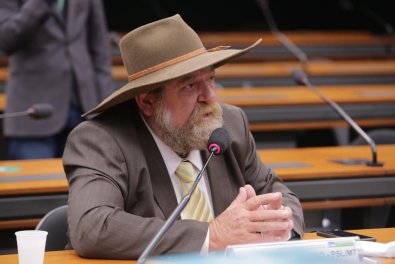 Cadeira: Câmara convoca Barbudo para tomar posse 