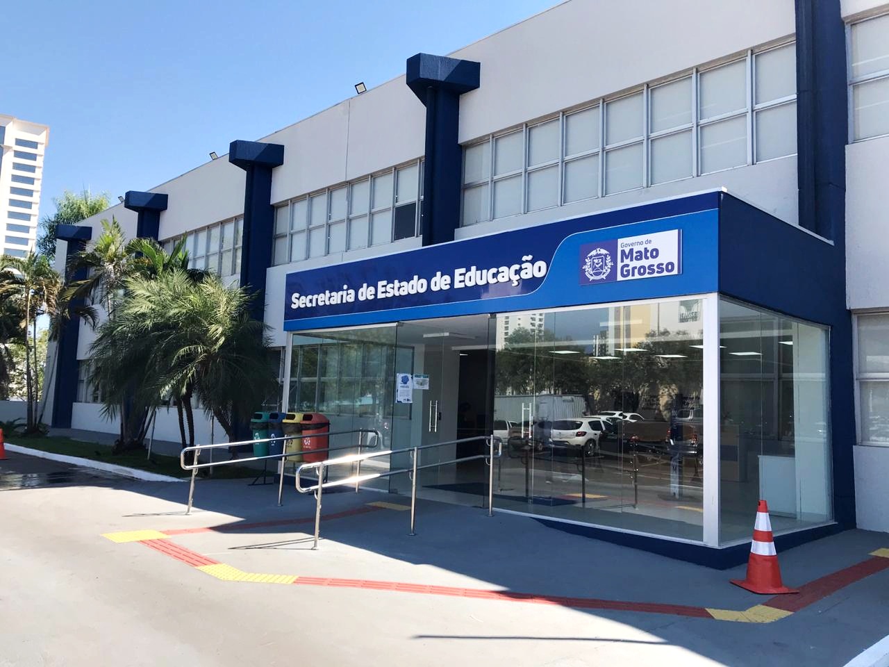 Seduc prorroga inscrições para processo seletivo nas escolas estaduais cívico-militares 