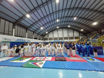 Atletas de Mato Grosso participam de campeonatos Nacional e Internacional de Karatê 