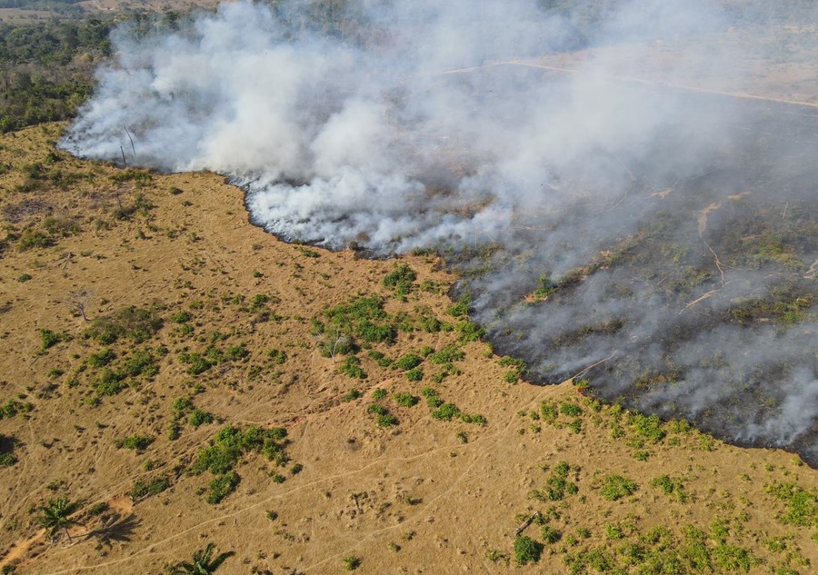 Incêndio que já dura 10 dias ameaça comunidade do Lontra em Aripuanã  