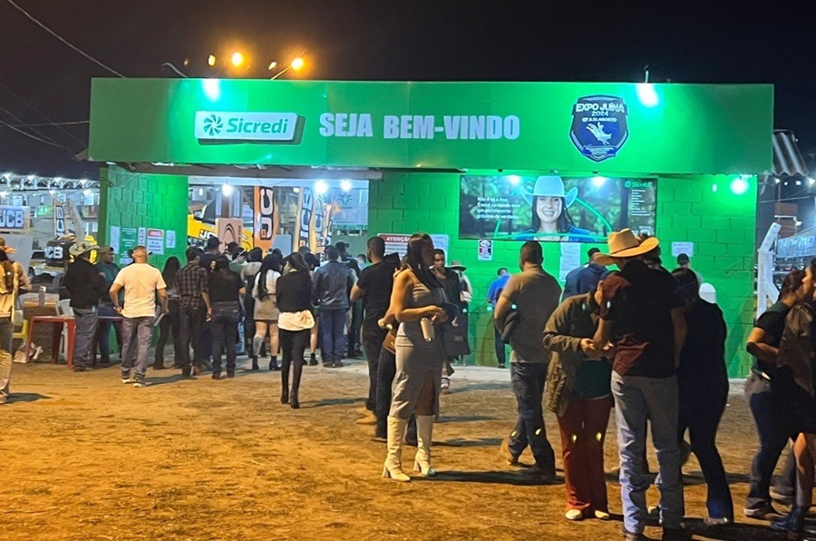 Sicredi Univales promove diretamente a economia local por meio da participação em exposições agrícolas e feiras agropecuárias 