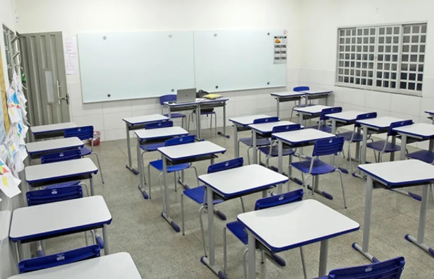 Mais de 50% dos municípios de MT não pagam o piso salarial aos educadores, diz Sintep 