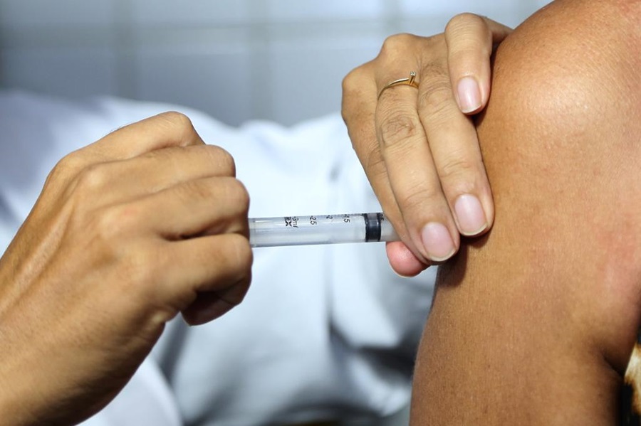 SES alerta municípios para baixa aplicação da segunda dose da vacina contra a dengue em crianças e adolescentes 