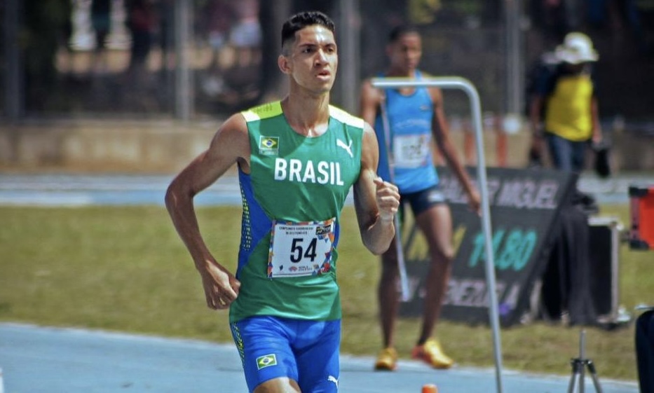 Atleta bolsista do Governo de MT é campeão no Campeonato Sul-Americano de Atletismo 