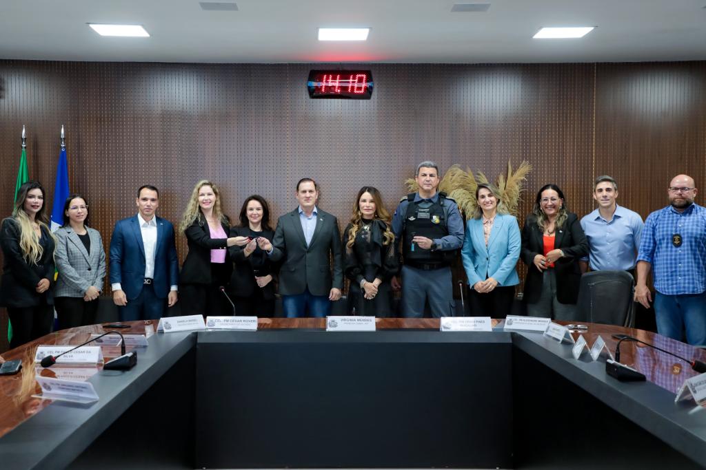 Primeira-dama de MT destaca os avanços na Segurança Pública e comemora a entrega de viaturas ao programa SER Família Mulher 