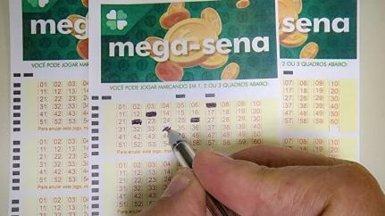 MT: Apostadores faturam mais de R$ 240 mil em sorteio da Mega-Sena
