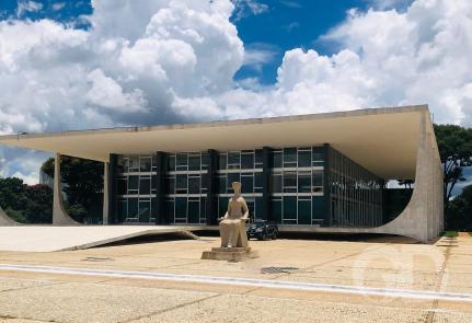 STF retoma julgamento sobre responsabilidade de redes por conteúdos 