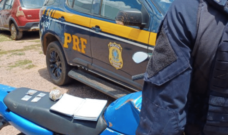 PRF prende motociclista após perseguição na BR-163 em Sinop; drogas apreendidas 