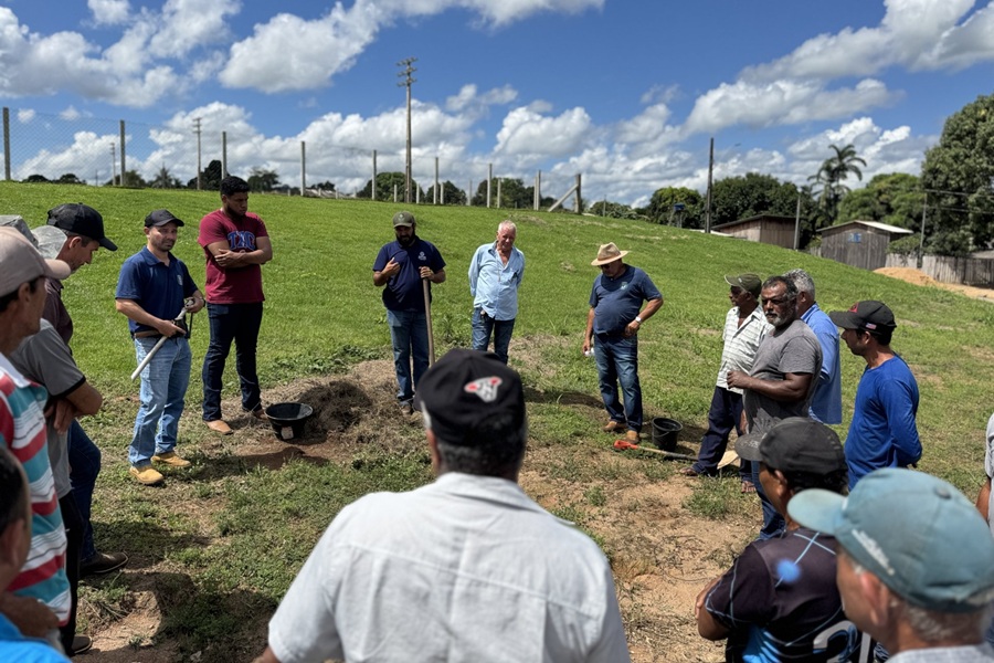 SEMDER de Aripuanã realiza capacitação com agricultores familiares em Conselvan e reforça apoio à agricultura sustentável