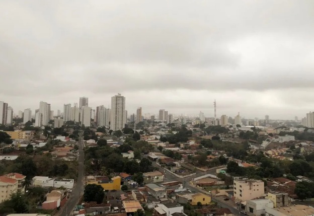 Nova frente fria atinge MT e temperatura pode chegar a 15°C em Chapada dos Guimarães; veja previsão 