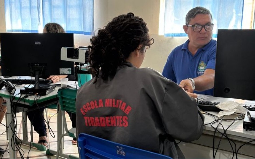 Mutirões em Colniza incentivam jovens a tirarem primeiro título de eleitor 