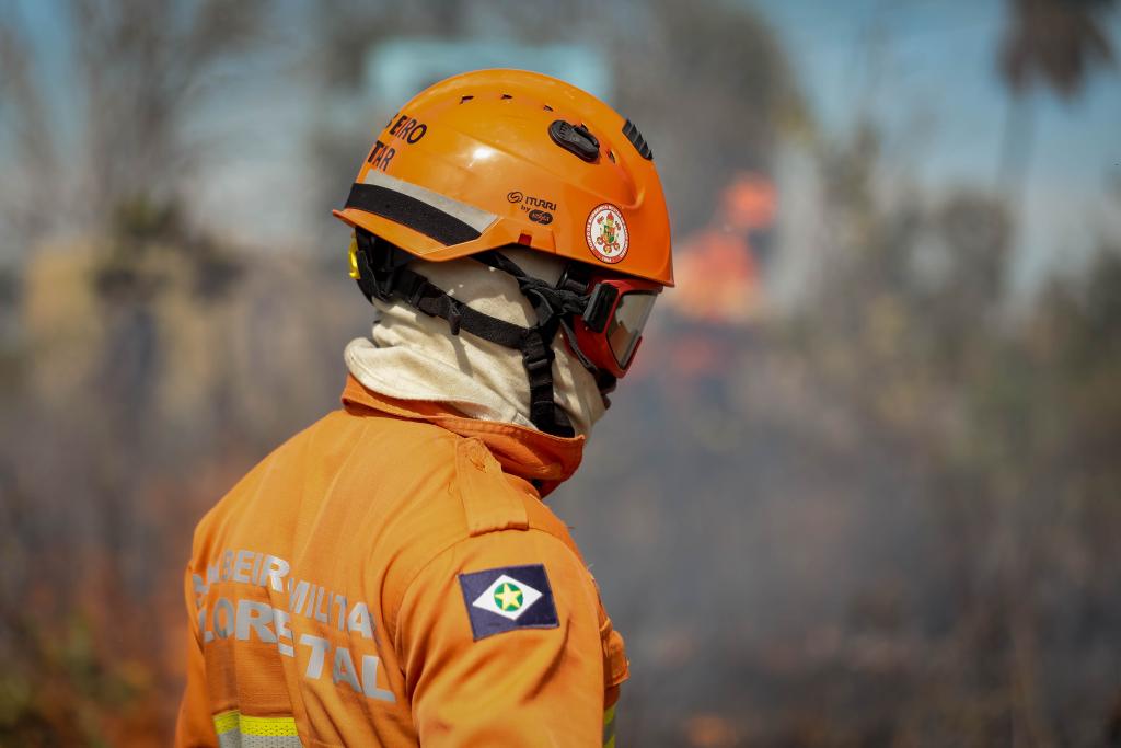 Corpo de Bombeiros combate 23 incêndios florestais em MT