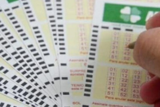 Apostas de Colíder, Tapurah, Cuiabá e mais 3 de MT faturam quase R$ 100 mil na Mega-Sena 