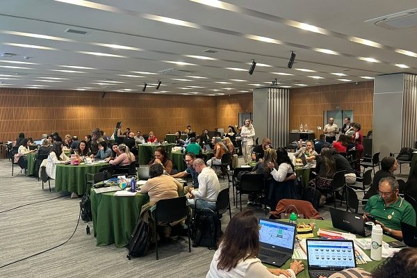Nova etapa de formação é realizada em Cuiabá e prepara educadores para levar educação financeira às escolas estaduais de MT 