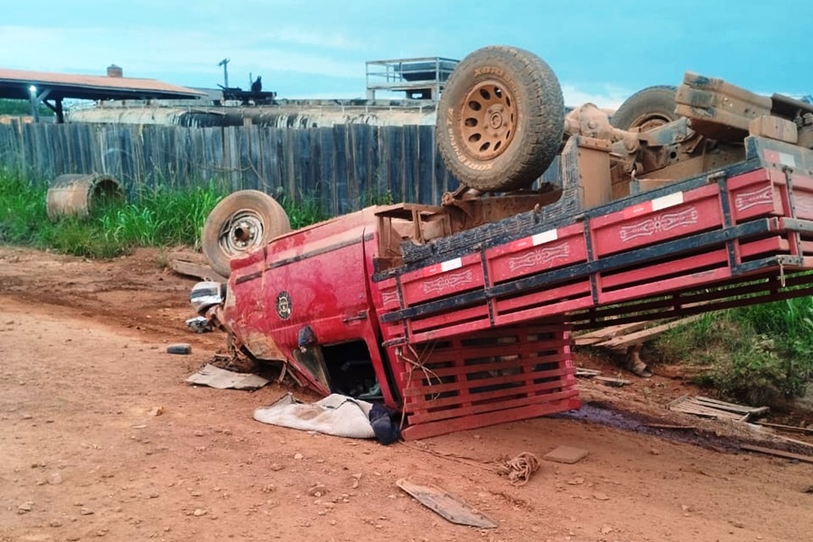 Jovem de 24 anos morre após grave capotamento de caminhonete em Aripuanã 