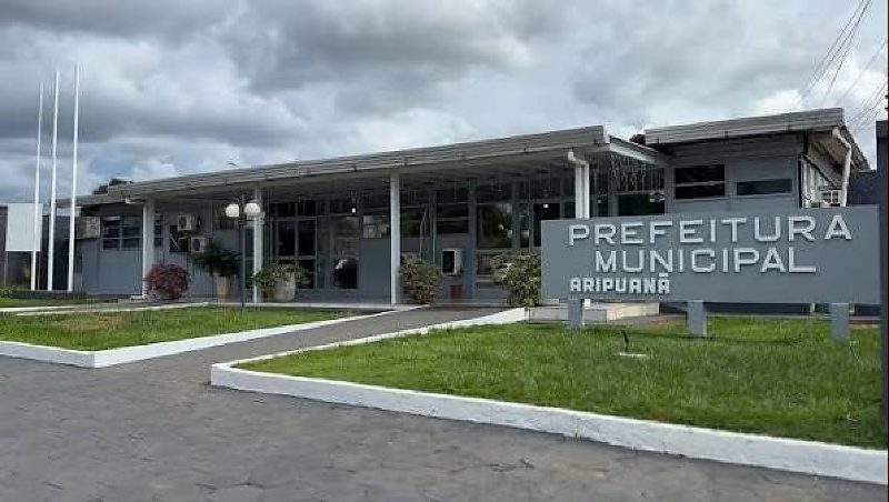 Prefeitura acusa a construtora Guizardi Jr. de abandonar obra e deixar asfalto deteriorado em Aripuanã Prefeitura acusa a construtora Guizardi Jr. de abandonar obra e deixar asfalto deteriorado em Aripuanã